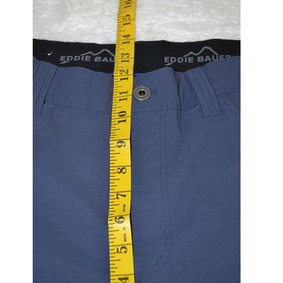 Eddie Bauer 36X30 Nylon Straight Leg Pants - Picture 6 of 7